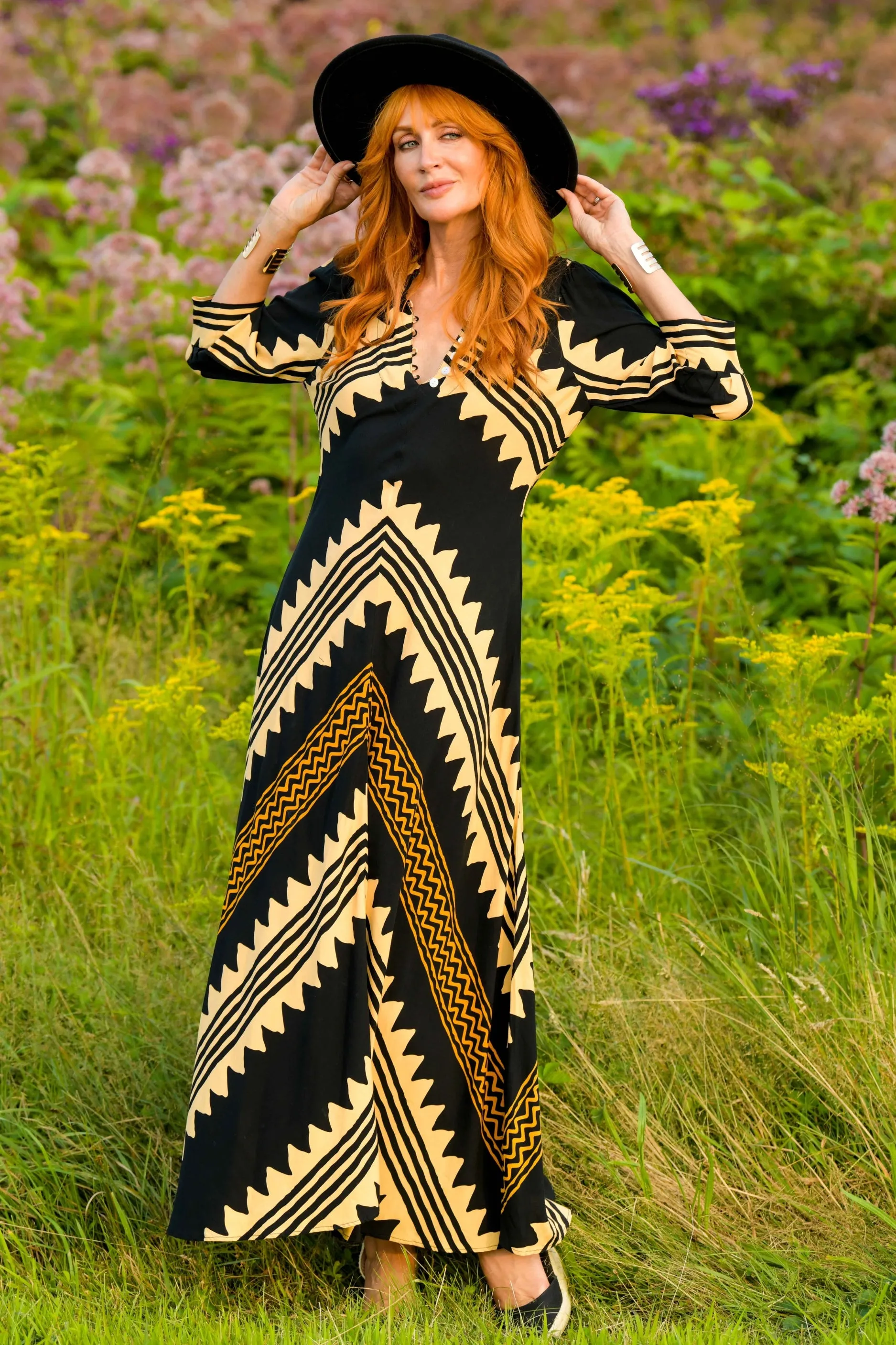 Daphne Dress / Khaki Zig Zag