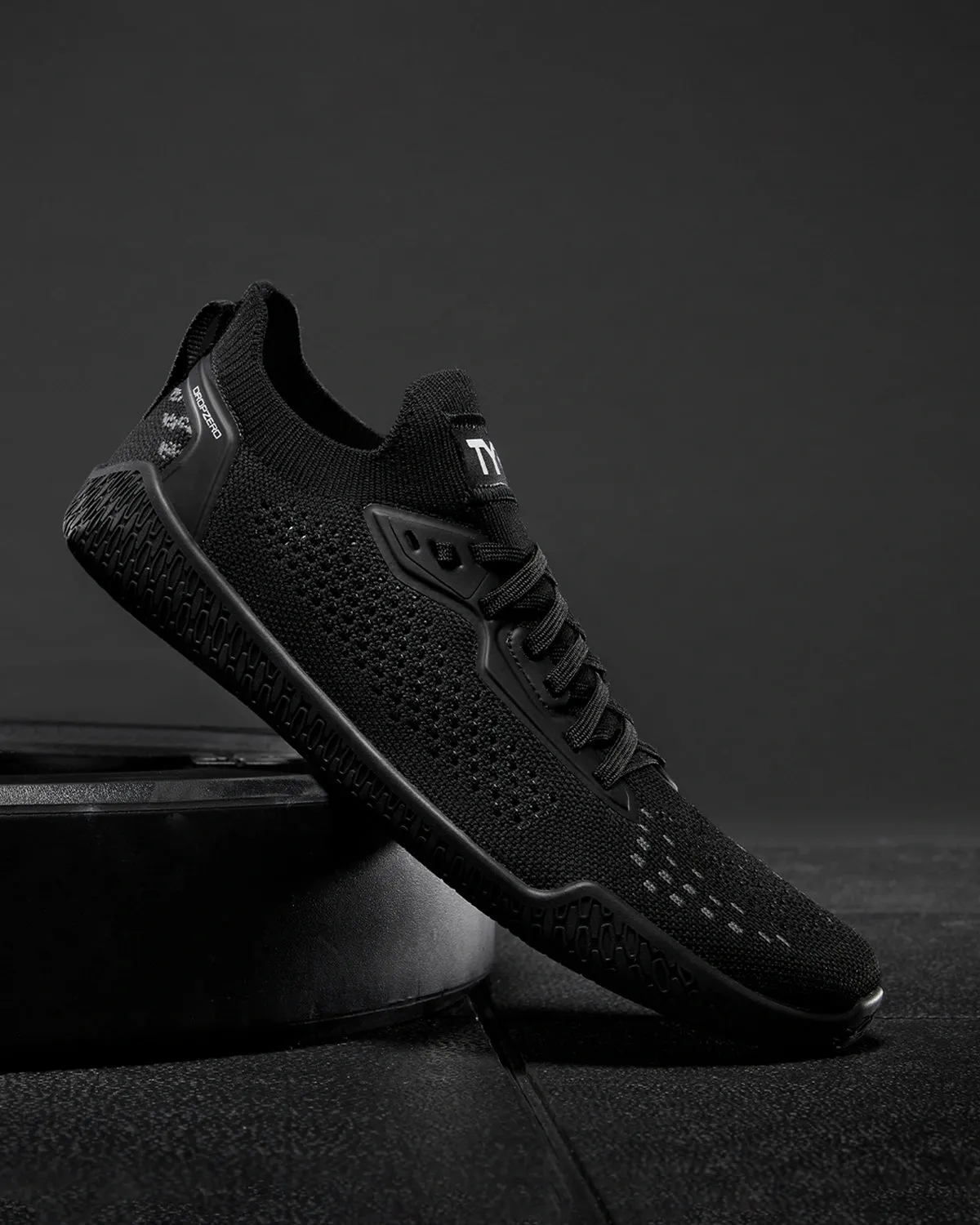 Dropzero Barefoot Trainer