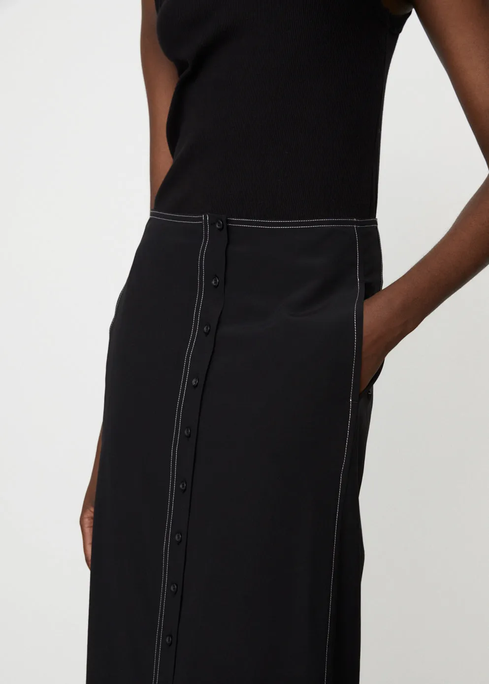 H-Line Button Skirt