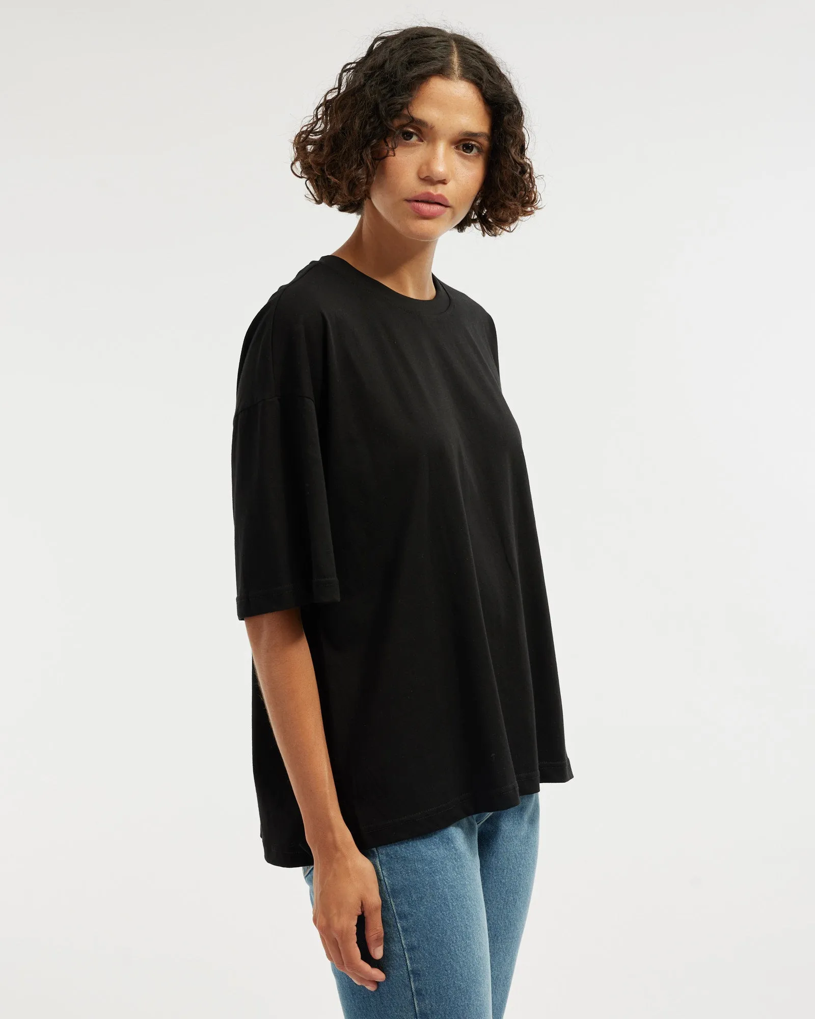 Leah Boyfriend Tee - Black