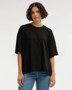 Leah Boyfriend Tee - Black