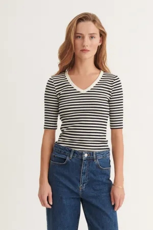 Ludmilla V-Neck - Whisper White/Black