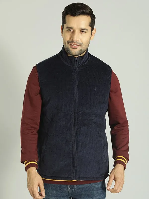 Men Solid Sleeveless Gilet Jacket