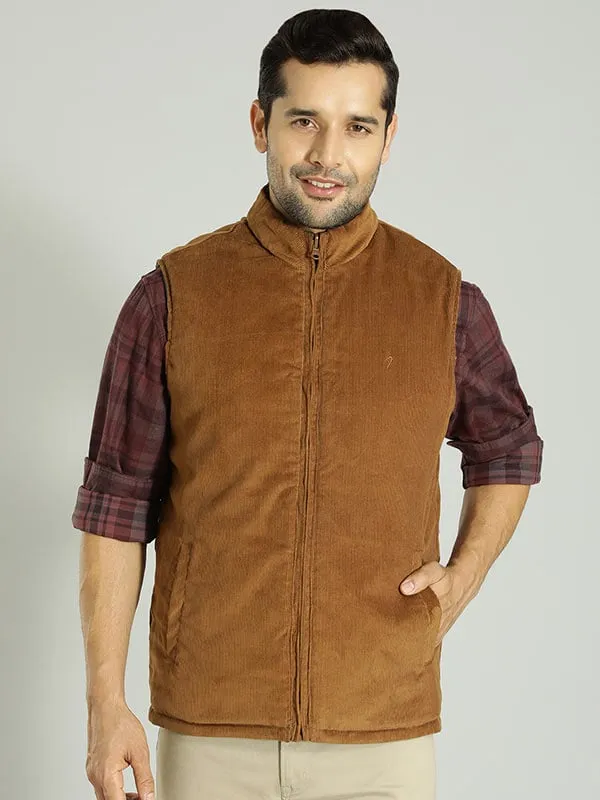 Men Solid Sleeveless Gilet Jacket