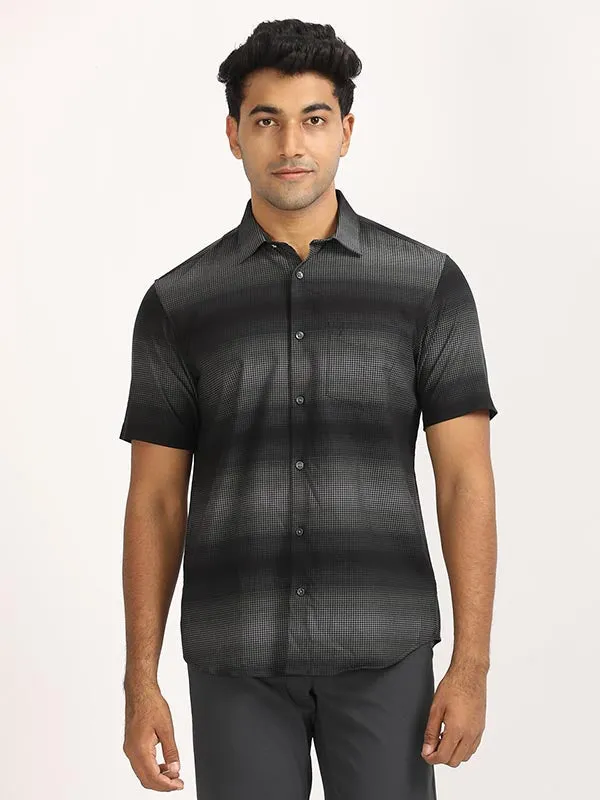 Men Stripes Half Sleeve Cotton Shirt