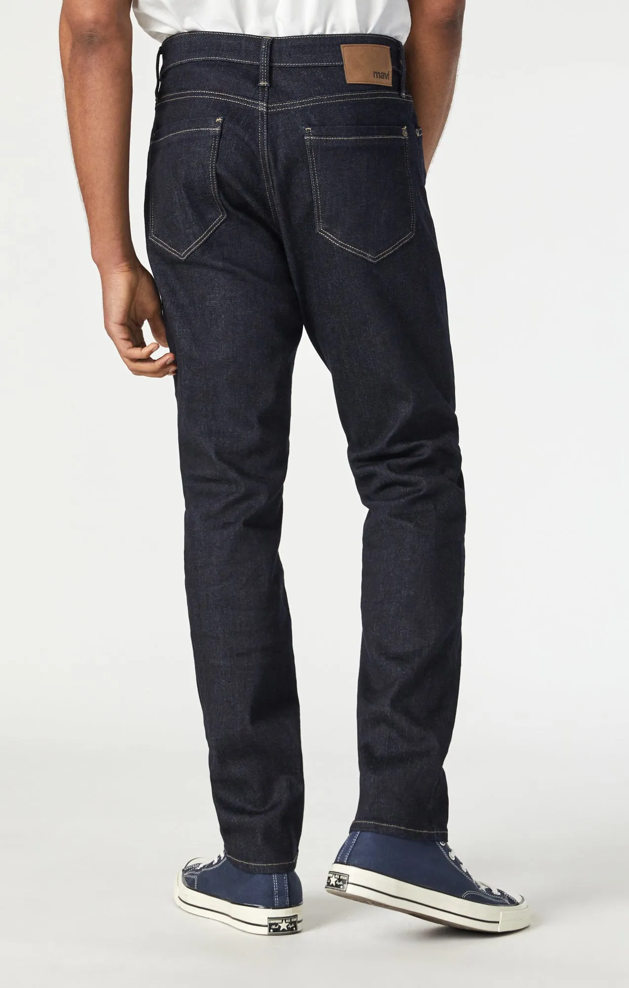 STEVE ATHLETIC FIT JEANS IN RINSE PRO DARKTECH